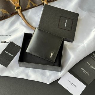 SAINT LAURENT 607727 メンズ対折り財布 牙籤紋 サイズ:11x9.5x2.5cm SAINT LAURENT 607727 メンズ対折り財布 牙籤紋 サイズ:11x9.5x2.5cm