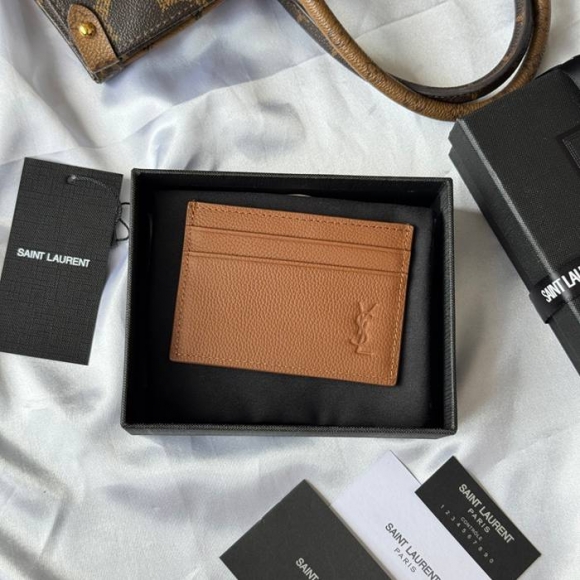 SAINT LAURENT 687098 カードケース 荔枝紋 サイズ:10x7.5x0.5cm SAINT LAURENT 687098 カードケース 荔枝紋 サイズ:10x7.5x0.5cm