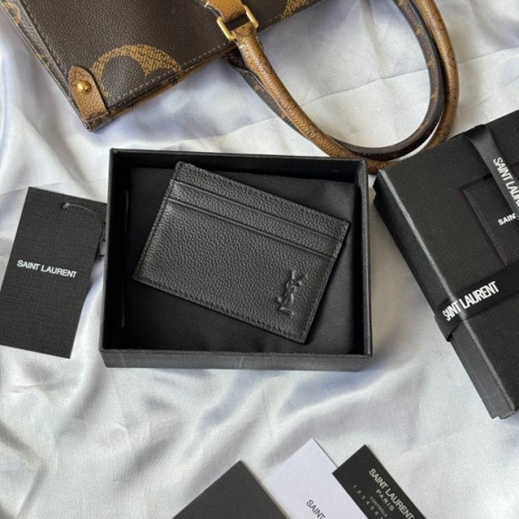 SAINT LAURENT 687098 カードケース 荔枝紋 サイズ:10x7.5x0.5cm SAINT LAURENT 687098 カードケース 荔枝紋 サイズ:10x7.5x0.5cm
