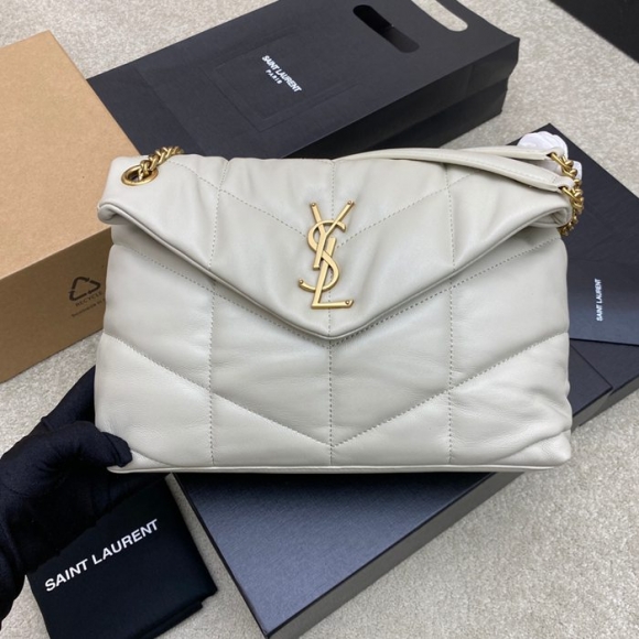 SAINT LAURENT 577476 ラムレザー、カーフレザー ホワイト、ゴールド、シルバー 斜め掛けバッグ チェーン、クラシック 29x17x11cm サイズ:29x17x11cm SAINT LAURENT 577476 ラムレザー、カーフレザー ホワイト、ゴールド、シルバー 斜め掛けバッグ チェーン、クラシック 29x17x11cm サイズ:29x17x11cm