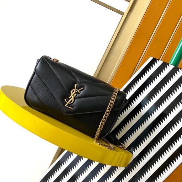 SAINT LAURENT 821749 ラムレザー 斜め掛けバッグ チェーン、ミニ 20x12cm サイズ:20x12cm