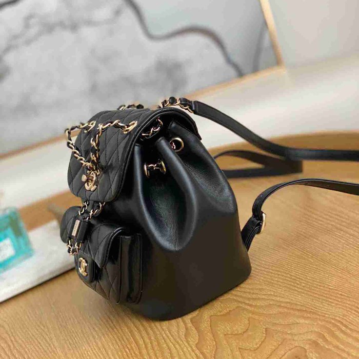 Chanel リュック オールレザー ブラック 2908 サイズ:18x18x12cm