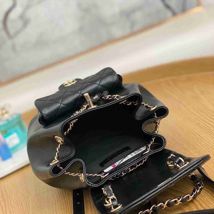 Chanel リュック オールレザー ブラック 2908 サイズ:18x18x12cm