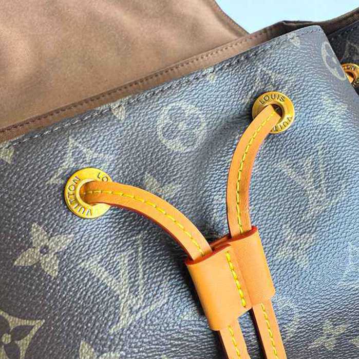 Louis Vuitton トリオ リュック モノグラム ブラック M44658 サイズ:45x33x22cm