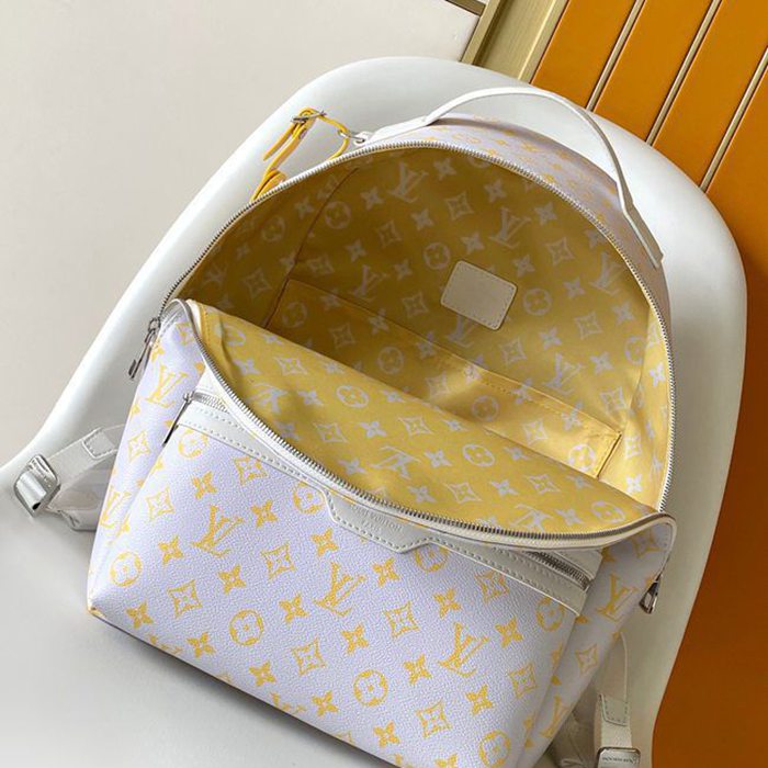 Louis Vuitton ディスカバリー リュック オールレザー ブラック M14673 サイズ:38x29x20cm