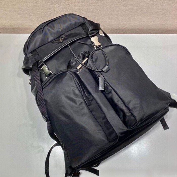 Prada 登山 リュック ナイロン ブラック 2VZ019 サイズ:52x32x19cm