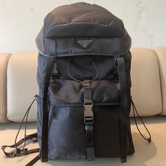 Prada 登山 リュック ナイロン ブラック 2VZ079 サイズ:52x32x19cm