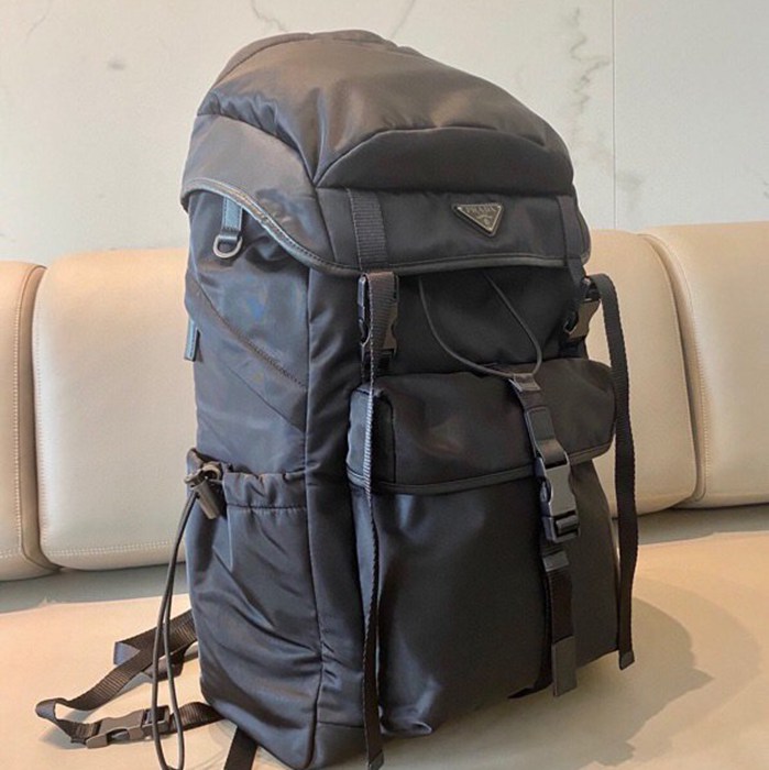 Prada 登山 リュック ナイロン ブラック 2VZ079 サイズ:52x32x19cm