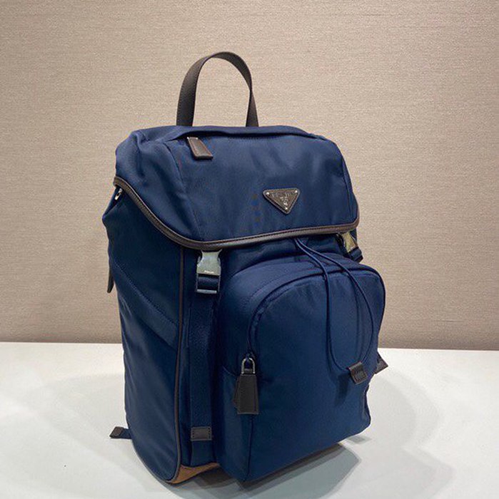 Prada リュック ナイロン ブラック 2VZ135A サイズ:45x27x17cm