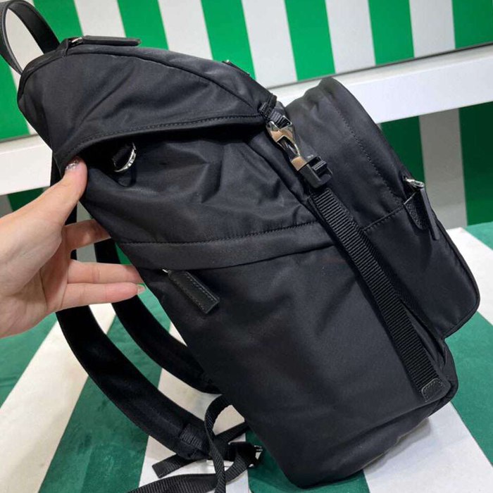 Prada リュック ナイロン ブラック 2VZ135 サイズ:45x27x17cm