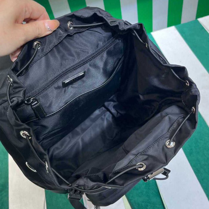 Prada リュック ナイロン ブラック 2VZ135 サイズ:45x27x17cm