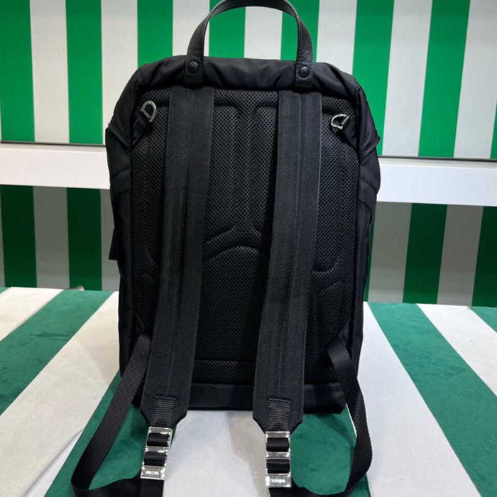 Prada リュック ナイロン ブラック 2VZ135 サイズ:45x27x17cm
