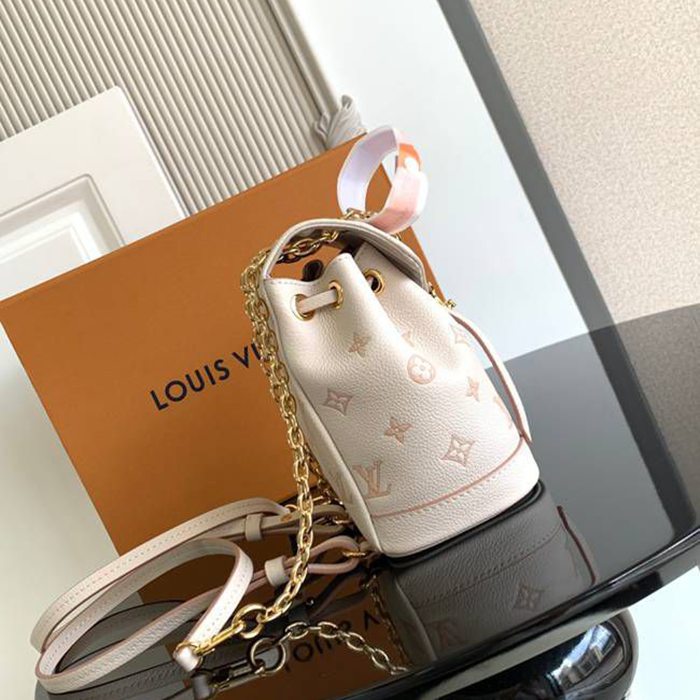 Louis Vuitton ナノノエ リュック オールレザー カラフル M13656 サイズ:19x15x10cm