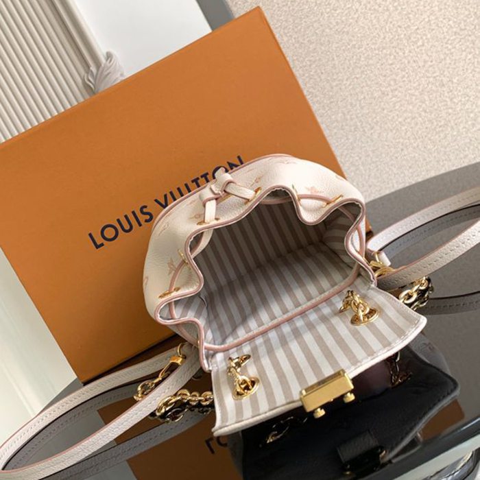 Louis Vuitton ナノノエ リュック オールレザー カラフル M13656 サイズ:19x15x10cm