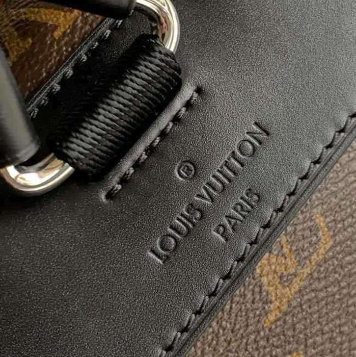 Louis Vuitton クリストファー ミディアムリュック モノグラム ブラック M43735 サイズ:44x38x12.5cm