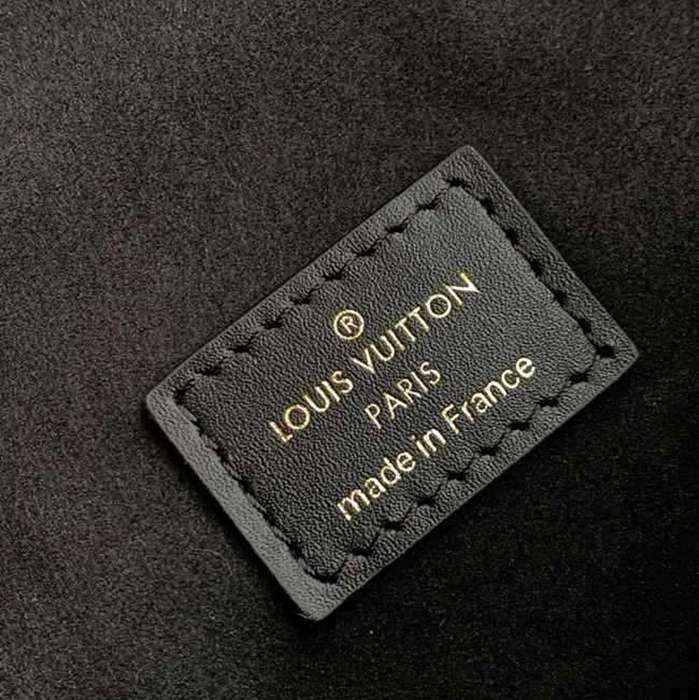 Louis Vuitton リュック オールレザー ブラック M45205 サイズ:33x27.5x14cm