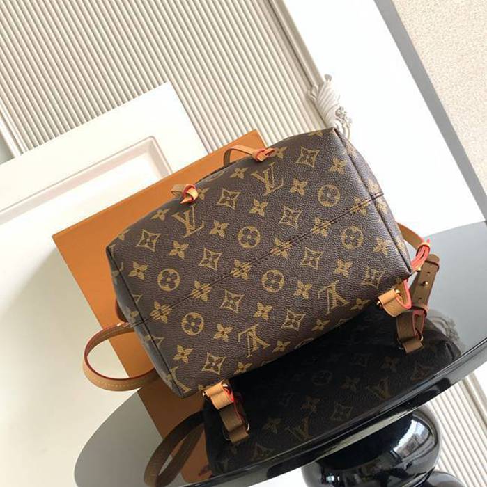 Louis Vuitton リュック オールレザー ブラック M45501 サイズ:33x27.5x14cm