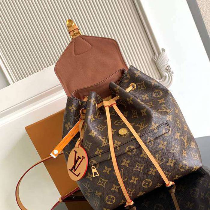 Louis Vuitton リュック オールレザー ブラック M45501 サイズ:33x27.5x14cm