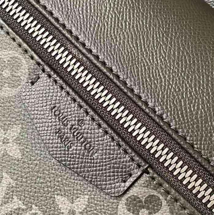 Louis Vuitton ディスカバリー スモールリュック モノグラム ブラック M30230 サイズ:40x30x20cm
