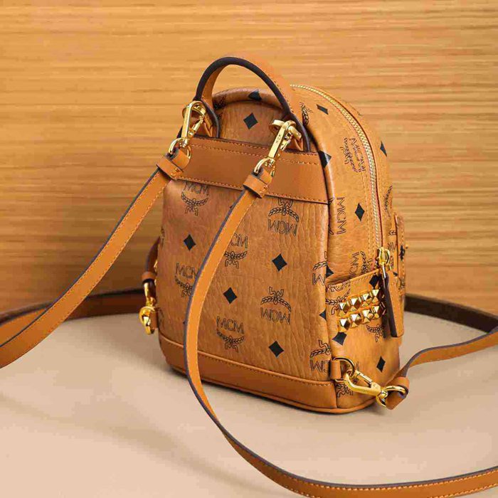 MCM スターク Xミニ スタッズ リュック クラシックモノグラム コニャック MMK6SVE92CO001 サイズ:21x17.5x10cm