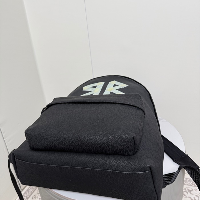 Balenciaga リュック オールレザー ブラック 188016 サイズ:47x35x18cm
