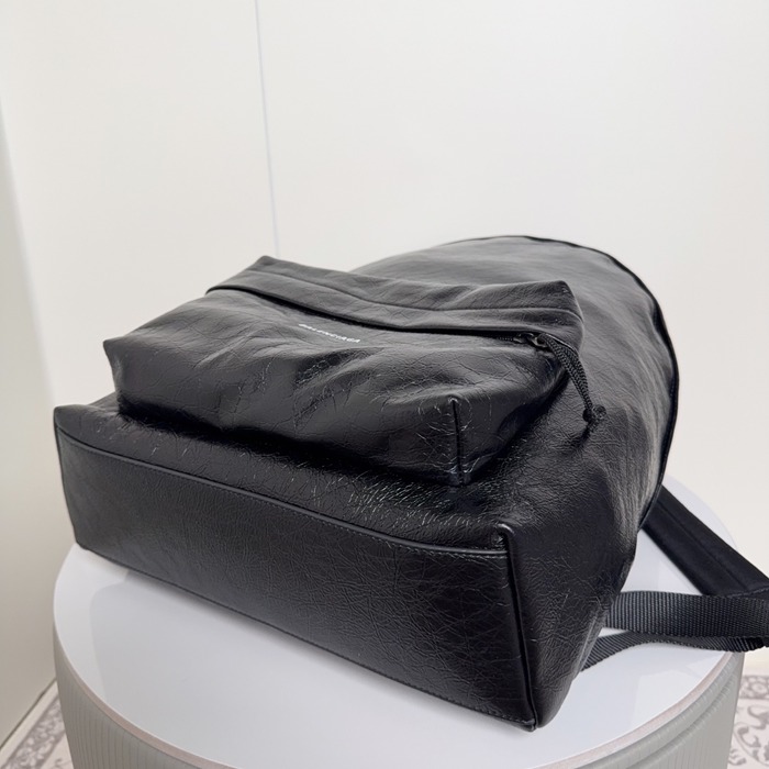 Balenciaga エクスプローラー リュック オールレザー ブラック 188011 サイズ:47x35x20cm