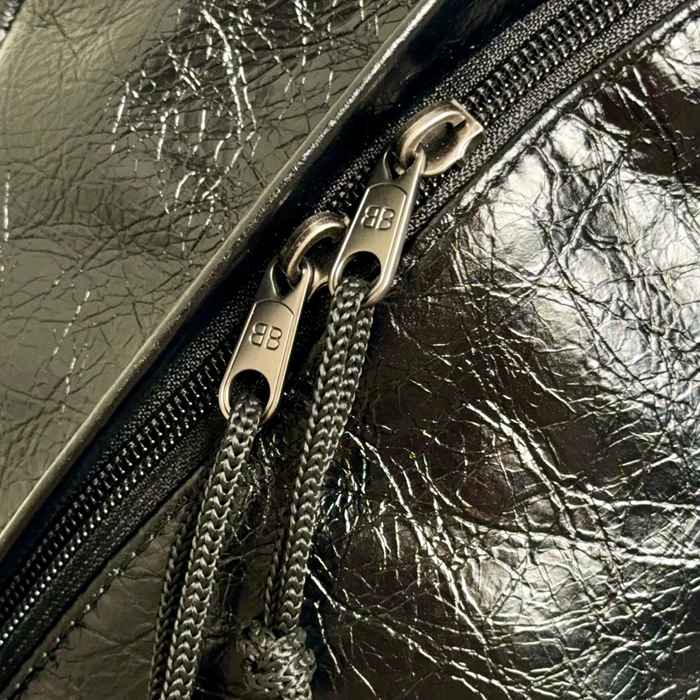 Balenciaga エクスプローラー リュック オールレザー ブラック 188011 サイズ:47x35x20cm