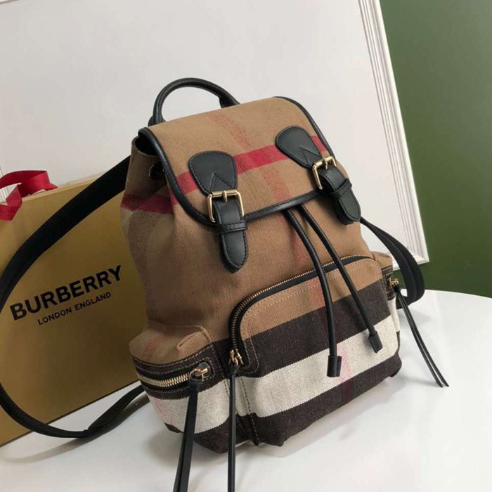 Burberry ザラックサック ミリタリーリュック タータンチェック ブラウン 2011 サイズ:32x22cm