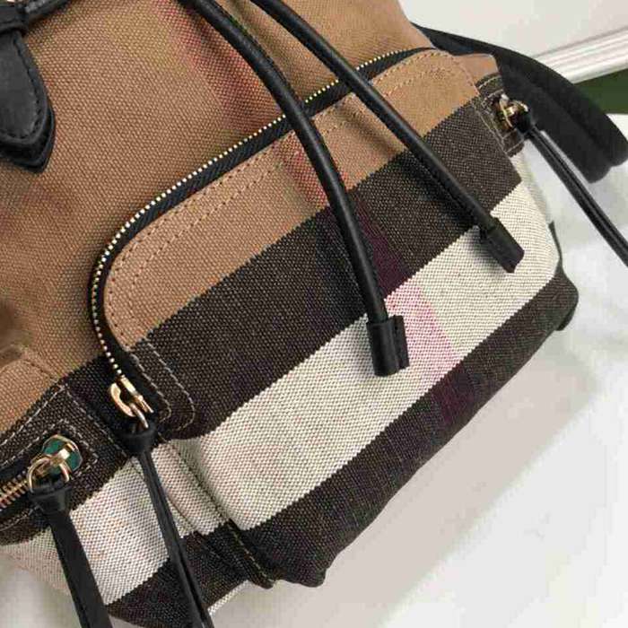 Burberry ザラックサック ミリタリーリュック タータンチェック ブラウン 2011 サイズ:32x22cm