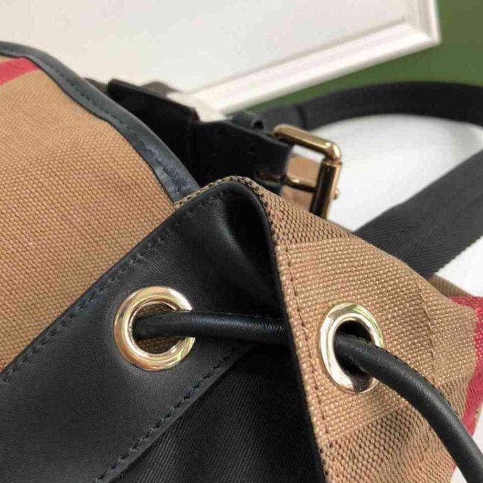 Burberry ザラックサック ミリタリーリュック タータンチェック ブラウン 2011 サイズ:32x22cm