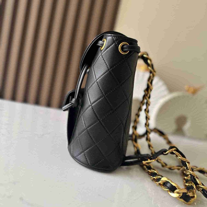 Chanel ヴィンテージ リュック ラムレザー ブラック A2210 サイズ:21x20.5x10cm