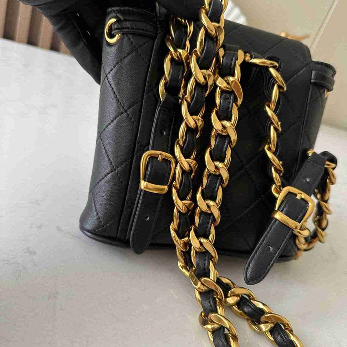 Chanel ヴィンテージ リュック ラムレザー ブラック A2211 サイズ:17x15cm