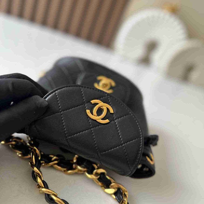 Chanel ヴィンテージ リュック ラムレザー ブラック A2211 サイズ:17x15cm