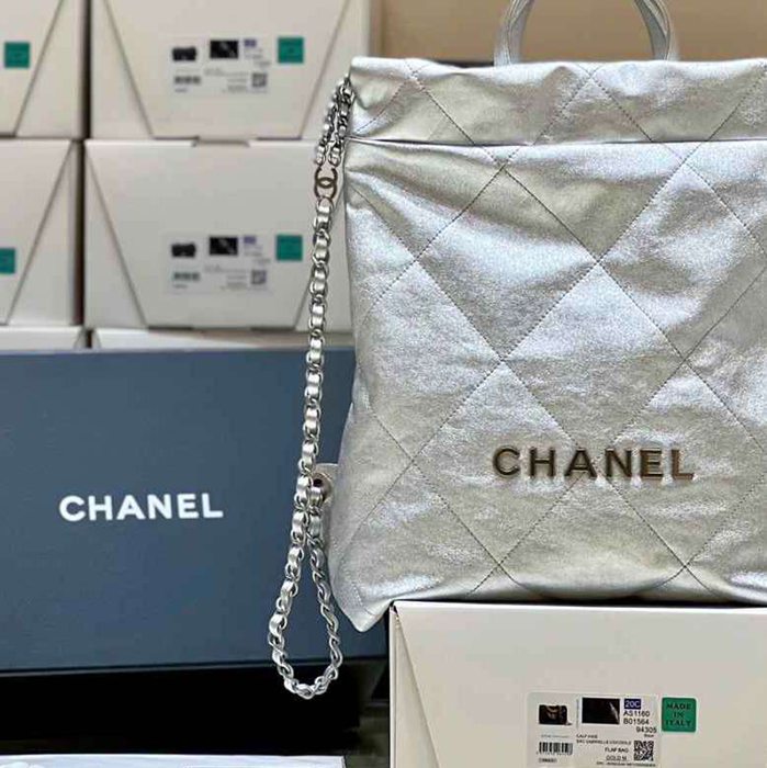 Chanel 22 シリーズ リュック オールレザー ブラック 3859 サイズ:34x29cm