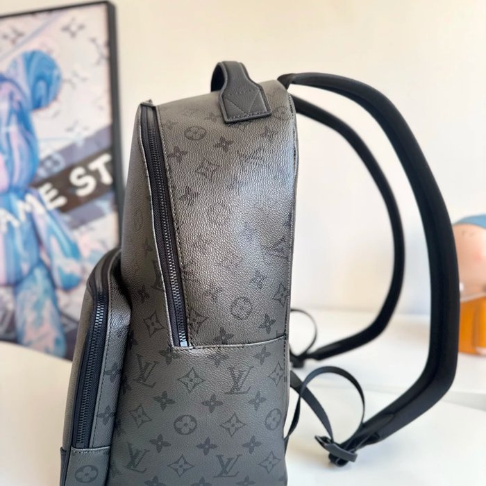 Louis Vuitton ディスカバリー カルゴ リュック モノグラム ブラック M26765 サイズ:39x30x19cm