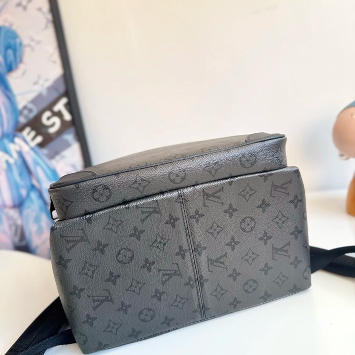 Louis Vuitton ディスカバリー カルゴ リュック モノグラム ブラック M26765 サイズ:39x30x19cm