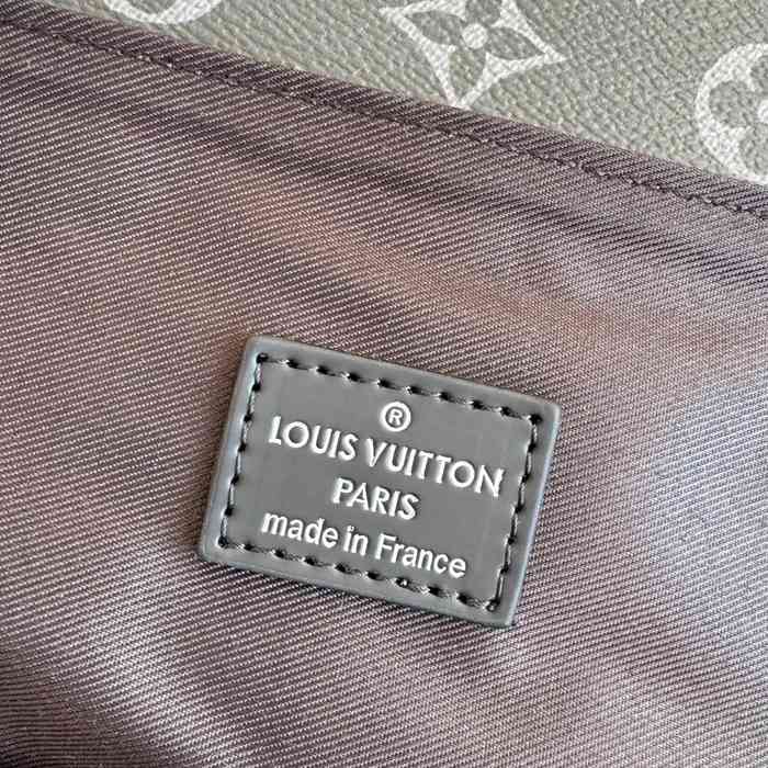 Louis Vuitton スチーマー リュック オールレザー ブラック M44052 サイズ:45x32x16cm