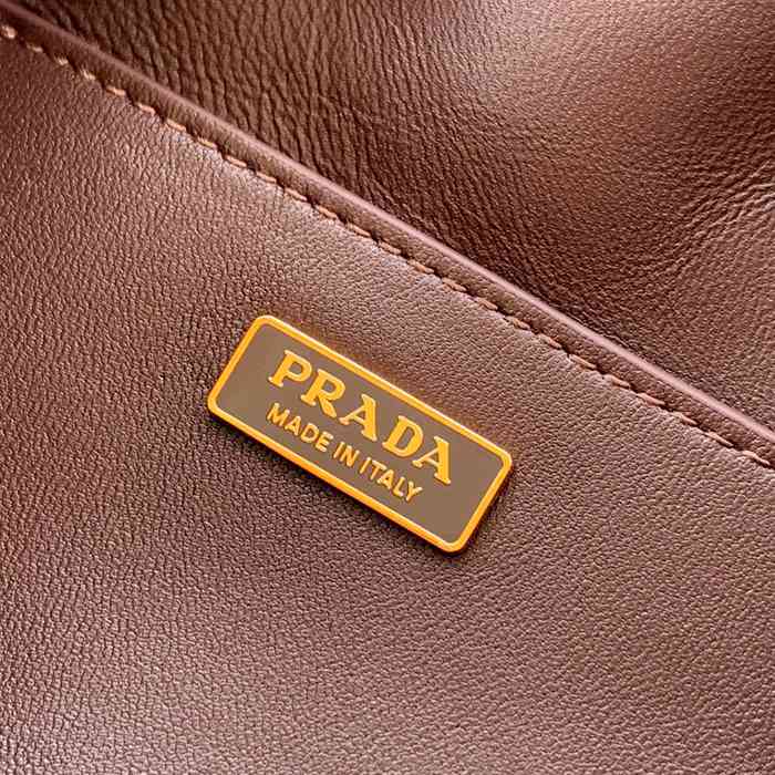 Prada 新作 シープスキン リュック オールレザー ブラック 1BZ080 サイズ:29x27x12.5cm