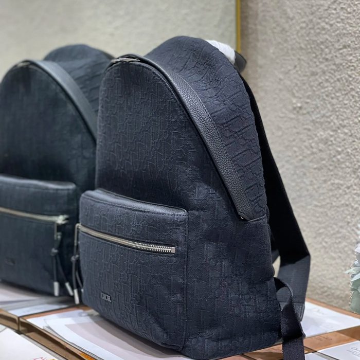 Dior オブリーク リュック オールレザー ブラック 212 サイズ:42x30x15cm