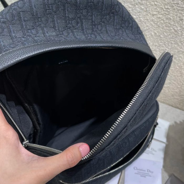 Dior オブリーク リュック オールレザー ブラック 212 サイズ:42x30x15cm