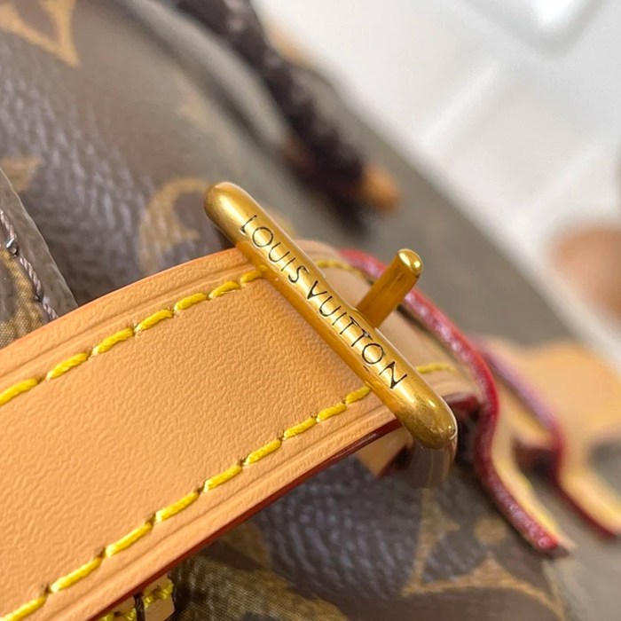 Louis Vuitton クリストファー スモールリュック モノグラム ブラック M45419 サイズ:47x41x13cm