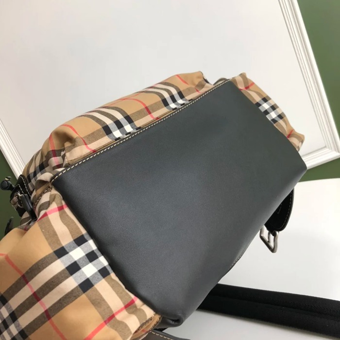 Burberry ヴィンテージタータンチェック リュック タータンチェック ブラウン 4711 サイズ:42x28cm