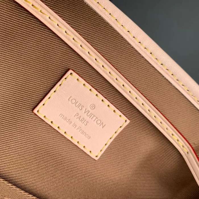 Louis Vuitton モンソリー ミニリュック モノグラム ブラウン M11198 サイズ:30x28x18cm