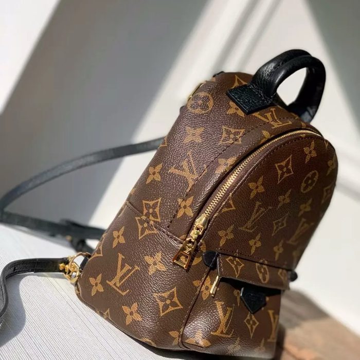 Louis Vuitton カラフルフラワー リュック モノグラム カラフル M44873 サイズ:22x15cm