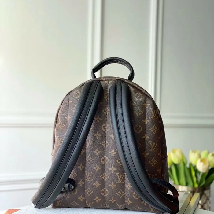 Louis Vuitton カラフルフラワー リュック モノグラム カラフル M44874 サイズ:33x28x16cm