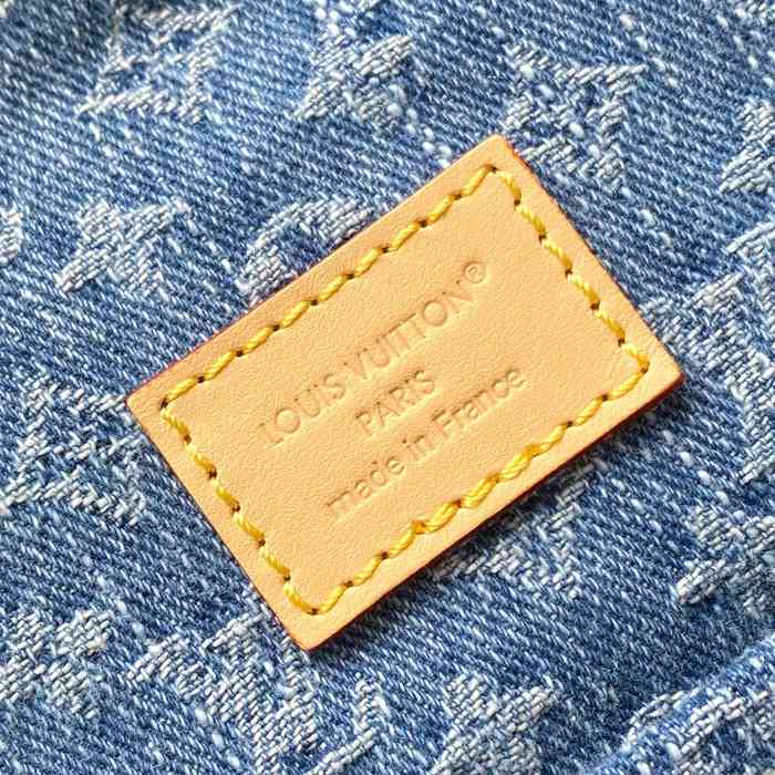 Louis Vuitton モンソリー カルゴ リュック 原厂面料 ブラック M27330 サイズ:32x30.5x16cm