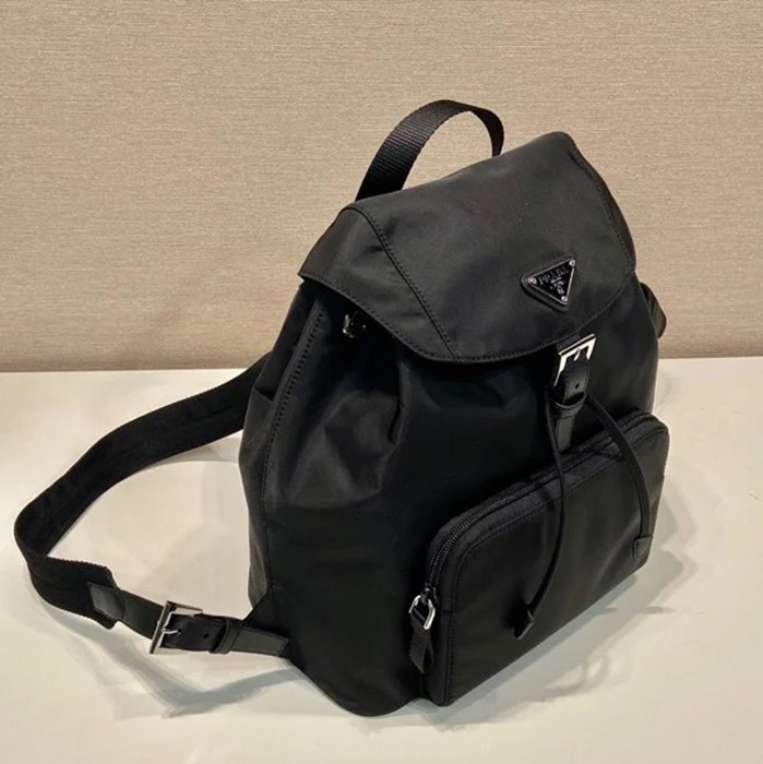 Prada ヴィンテージ リュック ナイロン ブラック 1BZ832 サイズ:29x27x13.5cm