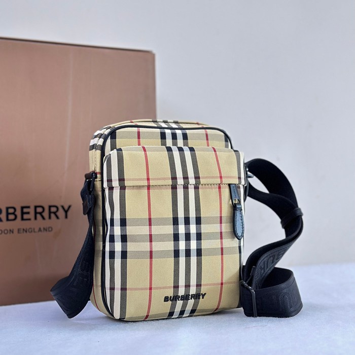 BURBERRY チェックフレディバッグ サイズ:20.5x16cm