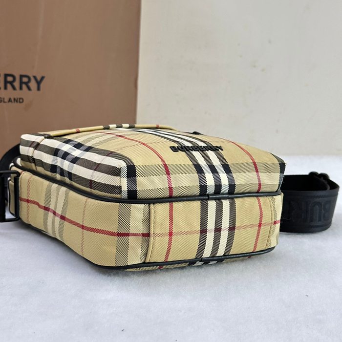 BURBERRY チェックフレディバッグ サイズ:20.5x16cm