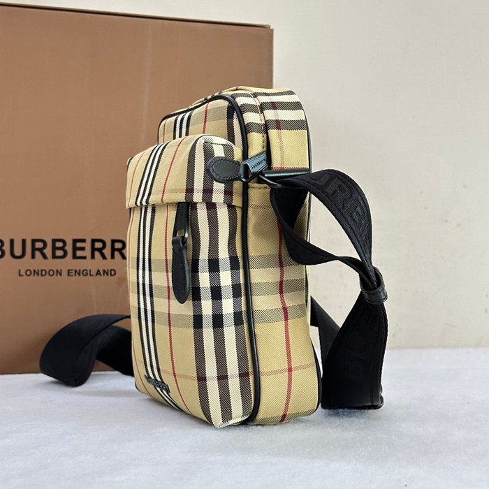 BURBERRY チェックフレディバッグ サイズ:20.5x16cm